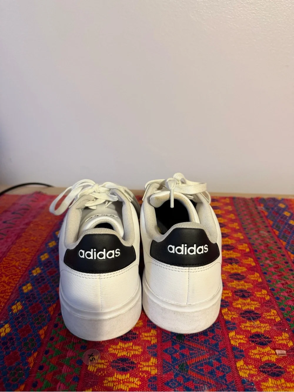 adidas women’s White Sneakers with Black Stripes Size 8